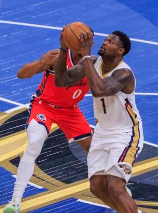October 31, 2025, Inglewood, California, USA: Zion Williamson 1 of the New Orleans Pelicans during the 2025-26 Emirates Cup game against the Los Angeles Clippers on Friday October 31, 2025 at Intuit Dome Arena in Inglewood, California. Clippers defeat Pelicans, 126-124. JAVIER ROJAS PI Inglewood USA - ZUMAp124 20251031_zaa_p124_003 Copyright: xJavierxRojasx