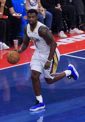 October 31, 2025, Inglewood, California, USA: Zion Williamson 1 of the New Orleans Pelicans during the 2025-2026 Emirates Cup game against the Los Angeles Clippers on Friday October 31, 2025 at Intuit Dome in Inglewood, California. Clippers defeat Pelicans, 126-124. ARIANA RUIZ PI Inglewood USA - ZUMAp124 20251031_zaa_p124_030 Copyright: xArianaxRuizx