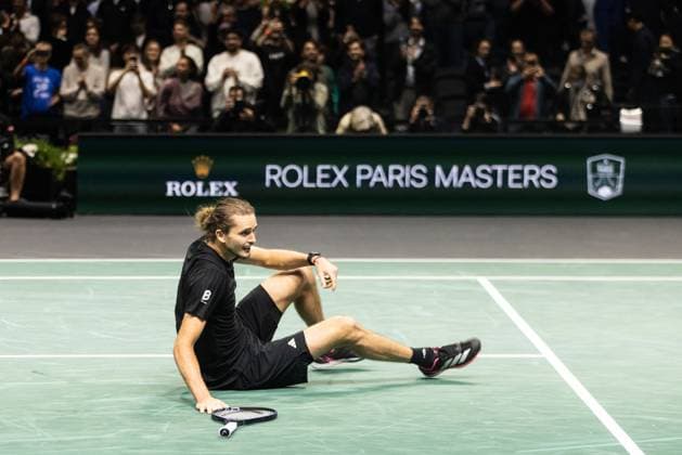 Rolex Paris Masters 2025 - Day 5 Alexander Zverev (GER) plays against Daniil Medvedev in the men s singles match on day five of the Paris ATP, Tennis Herren Masters 1000 tennis tournament at the Paris La Defense Arena in Nanterre, on the outskirts of Paris. Paris France  Copyright: xIbrahimxEzzatx originalFilename:ezzat-notitle251101_npOmZ.jpg