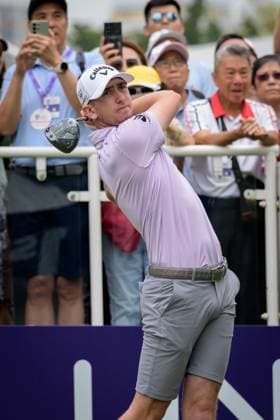 November 1, 2025, Hong Kong, Hong Kong, China: Hong Kong Open Golf Round 3, Round 3, Hong Kong Golf Club Fanling, Hong Kong, China. Northern Ireland s Tom McKIBBIN shot a course record 60 to take the first-round lead at the Hong Kong Open. Still in the lead in the 3rd round, McKIBBIN is setting the pace with -20 going into the Final round. Hong Kong China - ZUMAr144 20251101_zap_r144_001 Copyright: xJaynexRussellx