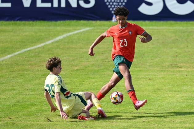 Portugal U-16 v Wales U-16 - Federation Cup ANTALYA, TURKIYE - NOVEMBER 01: Portugal s Cristiano Dos Santos, Cristiano Ronaldo s son, in action during Federation Cup match between Portugal U-16 and Wales U-16 in Manavgat, Antalya, Turkiye on November 01, 2025. Orhan Çiçek Anadolu Antalya Turkey. Editorial use only. Please get in touch for any other usage.  Copyright: x2025xAnadoluxOrhanxÃ‡icekx