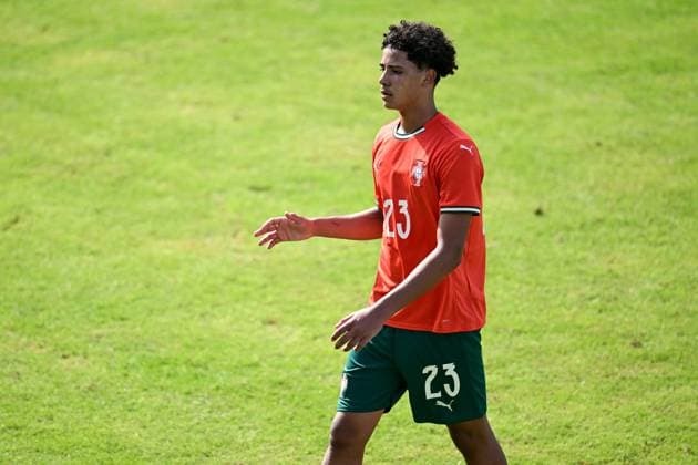 Portugal U-16 v Wales U-16 - Federation Cup ANTALYA, TURKIYE - NOVEMBER 01: Portugal s Cristiano Dos Santos, Cristiano Ronaldo s son, in action during Federation Cup match between Portugal U-16 and Wales U-16 in Manavgat, Antalya, Turkiye on November 01, 2025. Orhan Çiçek Anadolu Antalya Turkey. Editorial use only. Please get in touch for any other usage.  Copyright: x2025xAnadoluxOrhanxÃ‡icekx
