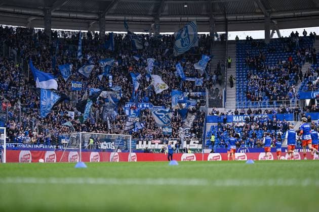 01 11 2025, Football, 2 Bundesliga, Season 2025 2026, 11 Matchday, Karlsruher SC FC Schalke 04, Fans FC Schalke 04, xRHR FOTO YYx Copyright: KROEGER RHR-FOTOx RHR-FOTO YY