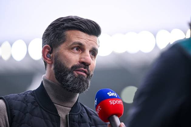 01 11 2025, Football, 2 Bundesliga, Season 2025 2026, Matchday 11, Karlsruher SC FC Schalke 04, Coach Miron Muslic FC Schalke 04 xRHR PHOTO YYx Copyright: KROEGER RHR-FOTOx RHR-FOTO YY