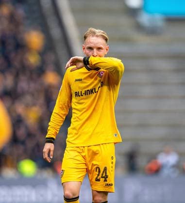 Soccer, Men, Season 2025 2026, 2 Bundesliga 11 Matchday , Hertha BSC Dynamo Dresden, Tony Menzel Dresden , 01 11 2025, Copyright: xSebastianxRäppold MatthiasxKochx