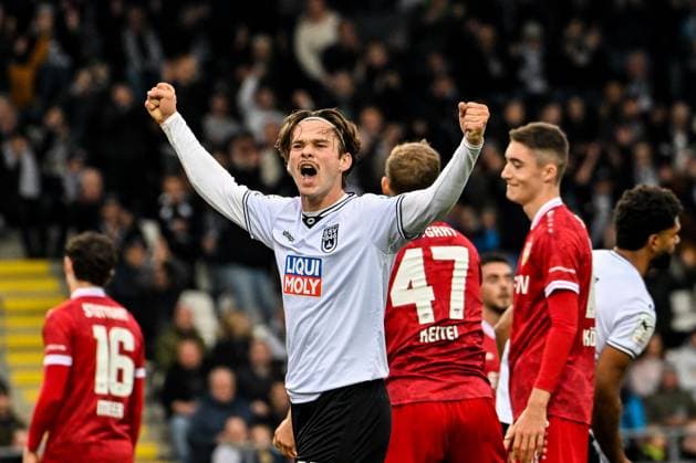 GER, 3 Liga, SSV Ulm 1846 vs VfB Stuttgart II 01 11 2025, Donaustadion, Ulm, GER, 3 Liga, SSV Ulm 1846 vs VfB Stuttgart II, pictured celebrating after scoring 1 0, Elias Löder Loeder SSV Ulm, 25 nordphotoxGmbHx xHafner nph00200
