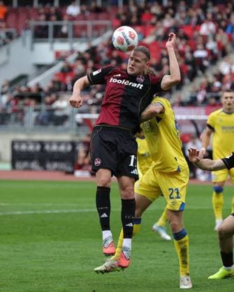 01 11 2025 Soccer Season 2025 2026 2 Soccer Bundesliga 11 Matchday 1 FC Nürnberg FCN Club Eintracht Braunschweig EBS BTSV Sportfoto Zink DaMa xdaxmax DFL regulations prohibit any use of photographs as image sequences and or quasi video only for editorial use Artem Stepanov 11, 1 FC Nürnberg FCN with header