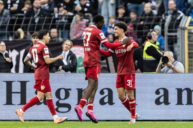 Soccer, Season 2025 2026, 3 Liga, Donaustadion Ulm, 13 Matchday, SSV Ulm 1846 Soccer VfB Stuttgart II, 01 11 2025 01 11 2025, Soccer, Season 2025 2026, 3 Liga, Donaustadion Ulm, 13 Matchday, SSV Ulm 1846 Soccer VfB Stuttgart II, Goal celebration joy after goal Goal shot to 1 1 by 31 Noah Darwich VfB Stuttgart II Photo Lucca Fundel Ulm Donaustadion Baden Württemberg Germany