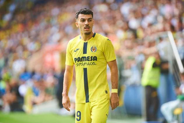 George Mikautadze (Villarreal CF) during the LaLiga EA Sports match between Villarreal CF and Rayo Vallecano at Estadio de la Ceramica on November 1, 2025 in Villarreal, Spain. (Photo by Maria Jose Segovia DeFodi Images) George Mikautadze Villarreal CF during the LaLiga EA Sports match between Villarreal CF and Rayo Vallecano at Estadio de la Ceramica on November 1, 2025 in Villarreal, Spain Photo by Maria Jose Segovia DeFodi Images