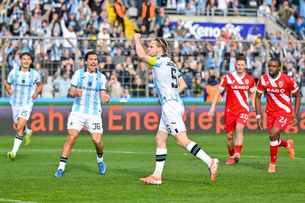 v li Sean Dulic TSV 1860, 25 Tunay Deniz TSV 1860, 36 Thore Jacobsen TSV 1860, 5 with goal celebration, jubilation, goal celebration, celebrate the goal, goal, celebration, jubilation over the goal to 1 0 by Thore Jacobsen TSV 1860, 5 , optimistic, action, action , Axel Borgmann Cottbus, 20 Anderson Lucoqui Cottbus, 24 looking disappointed, disappointment, frustration, disappointed, pessimistic, 01 11 2025, Munich Germany , Football, 3 Liga, TSV 1860 München FC Energie Cottbus, DFB DFL REGULATIONS PROHIBIT ANY USE OF PHOTOGRAPHS AS IMAGE SEQUENCES AND OR QUASI VIDEO xslx