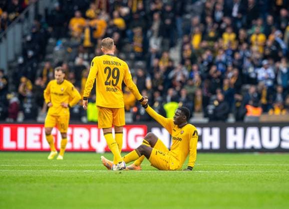 Soccer, Men, Season 2025 2026, 2 Bundesliga 11 Matchday , Hertha BSC Dynamo Dresden, v l Lukas Boeder Dresden , Kofi Amoako Dresden , Disappointment after final whistle, 01 11 2025, Copyright: xSebastianxRäppold MatthiasxKochx