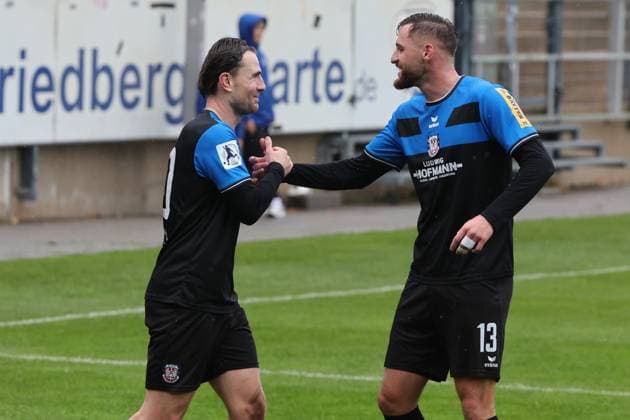 Goal scorers cheer among themselves, Cas Peters FSV Frankfurt, No. 10 cheers for goal 3 0 with goal scorer for 2 0 Lukas Gottwalt FSV Frankfurt, No. 13 , goal celebration with his teammate , Regionalliga, FSV Frankfurt Bayern Alzenau, Soccer Regionalliga Südwest 25 26, 15 Matchday, Season 2025 2026, 01 11 2025, Frankfurt PSD Bank Arena Germany