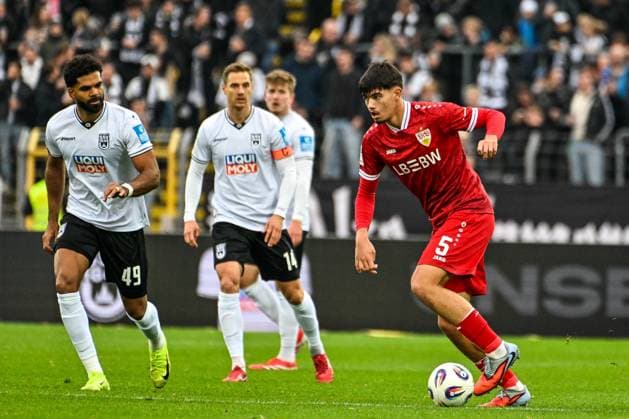 GER, 3 Liga, SSV Ulm 1846 vs VfB Stuttgart II 01 11 2025, Donaustadion, Ulm, GER, 3 Liga, SSV Ulm 1846 vs VfB Stuttgart II, in the picture Mirza Catovic Stuttgart, 5 nordphotoxGmbHx xHafner nph00200