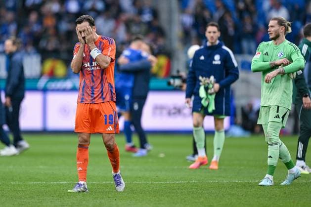 01 11 2025, Football, 2 Bundesliga, Season 2025 2026, Matchday 11, Karlsruher SC FC Schalke 04, Kenan Karaman FC Schalke 04 xRHR PHOTO YYx Copyright: KROEGER RHR-FOTOx RHR-FOTO YY