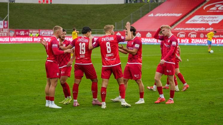Soccer, Men, Season 2025 2026, Regionalliga Nordost, Matchday 14, FSV Zwickau vs FSV 63 Luckenwalde, Saturday 01 11 2025, GGZ Arena Zwickau, Picture