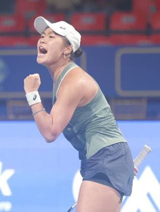 CHENNAI OPEN WTA, Tennis Damen 250 Chennai Open WTA 250 : Semi Finals Singles L Tararudee (THA) Vs TJen (INA) TJen won by 6-7,6-7 and entered finals TJen in action Chennai SDAT Stadium, Nungambakkam. India Copyright: xSukumarxSukumarx