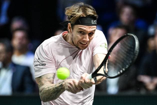 November 1, 2025, Nanterre, France, France: Alexander BUBLIK of Kazakhstan during the sixth day of the Rolex Paris Masters 1000 tennis tournament at Accor Arena on November 01, 2025 in Nanterre near Paris, France. Nanterre France - ZUMAm308 20251101_zsp_m308_011 Copyright: xMatthieuxMirvillex