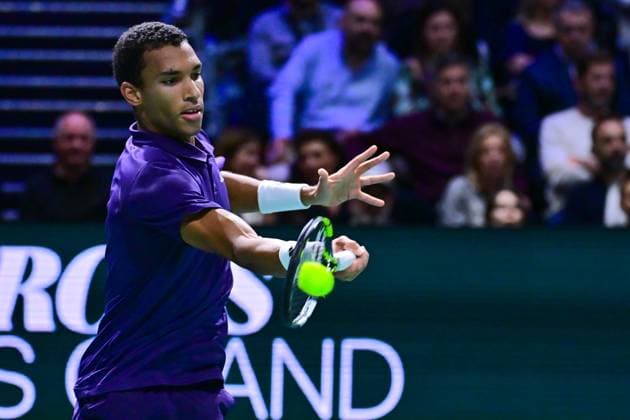 TENNIS : Rolex Paris Masters - Paris - 01 11 2025 Felix Auger Aliassime ( Canada ) during the Rolex Paris Masters at Paris La Defense Arena on November 01, 2025 in Nanterre, France. (Photo by Federico Pestellini PSNewz ) ParisFrance  Copyright: xFedericoxPestellinix