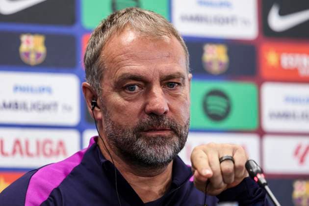 November 1, 2025, Sant Joan Despi, Barcelona, SPAIN: Hansi Flick, head coach of FC Barcelona, Barca attends his press conference, PK, Pressekonferenz during the training day of FC Barcelona ahead the Spanish League, La Liga EA Sports, football match against Elche CF at Ciudad Esportiva Joan Gamper on November 01, 2025 in Sant Joan Despi, Barcelona, Spain. Sant Joan Despi SPAIN - ZUMAa181 20251101_zaa_a181_050 Copyright: xJavierxBorregox