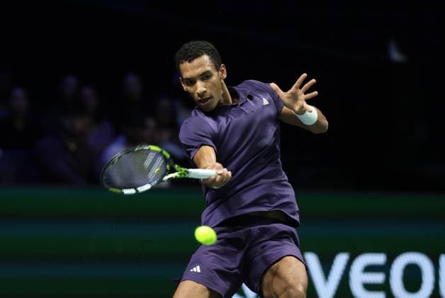ROLEX PARIS MASTERS TENNIS 2025 Thierry Larret MAXPPP - Nanterre (92) 01 11 2025 Thierry Larret Maxppp. Tennis. Rolex Paris Masters. Paris La Defense, Nanterre (92). Du 25 octobre au 2 novembre 2025. Samedi 1er novembre 2025. Demi-Finale : Alexander BUBLIK (KAZ) vs Felix AUGER-ALIASSIME (CAN). Nanterre (92) PARIS LA DEFENSE ARENA ILE DE FRANCE FRANCE  Copyright: xMAXPPPxThierryxLarretx TLR202511018873 TLR202511018873