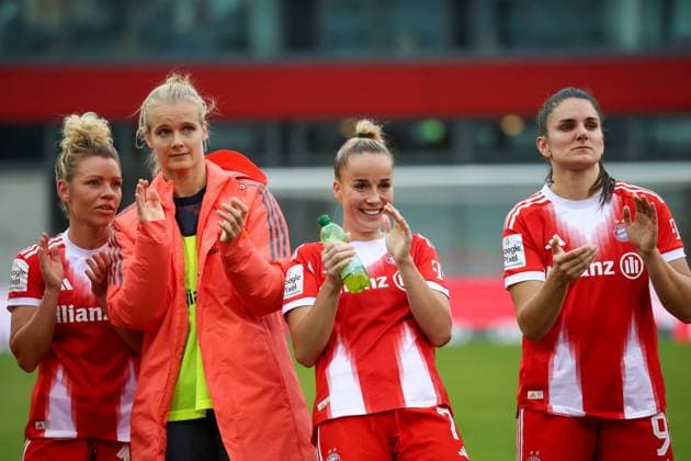 Germany 1 Womens Bundesliga 2025 26, 8 Matchday FC Bayern Munich Women vs SGS Essen Women, FC Bayern Campus Stadium Munich Linda Dallmann, FC Bayern Munich Women, 10 , Giulia Gwinn, FC Bayern Munich Women, 7 Munich FC Bayern Campus Stadium Bayern Germany Copyright: xBenedictxChristx