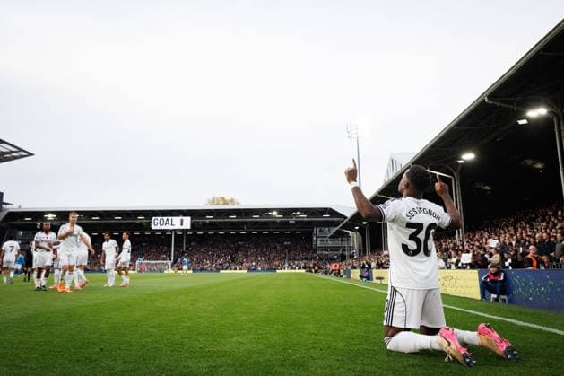 Ryan Sessegnon of Fulham celebrates after scoring a goal (1-0) Fulham v Wolverhampton Wanderers, Premier League, Football, Craven Cottage, London, UK - 01 Nov 2025London Craven Cottage United Kingdom EDITORIAL USE ONLY No use with unauthorised audio, video, data, fixture lists, club league logos or live services. Online in-match use limited to 120 images, no video emulation. No use in betting, games or single club league player publications. Copyright: xSimonxDael Shutterstockx 15639934an