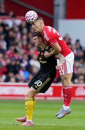 Nottingham, England, 1st November 2025. Nikola Milenkovic of Nottingham Forest (R) heads clear from Benjamin Sesko of Manchester United, ManU during the Nottingham Forest vs Manchester United Premier League match at the City Ground, Nottingham. Picture credit should read: Andrew Yates Sportimage EDITORIAL USE ONLY. No use with unauthorised audio, video, data, fixture lists, club league logos or live services. Online in-match use limited to 120 images, no video emulation. No use in betting, games or single club league player publications. SPI_004_AY_FOREST_MAN_UTD SPI-4253-0004