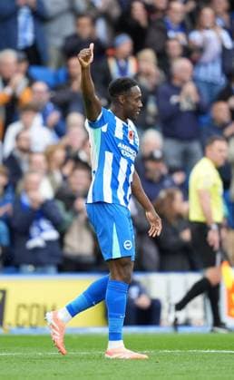 GOAL 1-0. Danny Welbeck of Brighton & Hove Albion throws a fist in the air in celebration after scoring the opening goal. Brighton and Hove Albion v Leeds United, Premier League, Football, American Express Community Stadium, Brighton, UK - 01 Nov 2025Brighton American Express Community Stadi United Kingdom EDITORIAL USE ONLY No use with unauthorised audio, video, data, fixture lists, club league logos or live services. Online in-match use limited to 120 images, no video emulation. No use in betting, games or single club league player publications. Copyright: xSeanxRyan Shutterstockx 15639793z