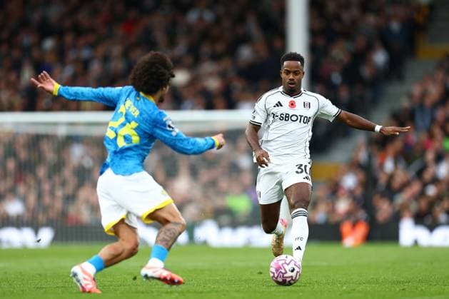 Ryan Sessegnon of Fulham takes on Ki-Jana Hoever of Wolverhampton Wanderers Fulham v Wolverhampton Wanderers, Premier League, Football, Craven Cottage, London, UK - 01 Nov 2025London Craven Cottage United Kingdom EDITORIAL USE ONLY No use with unauthorised audio, video, data, fixture lists, club league logos or live services. Online in-match use limited to 120 images, no video emulation. No use in betting, games or single club league player publications. Copyright: xSimonxDael Shutterstockx 15639934as