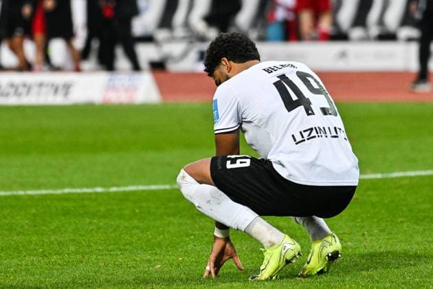 GER, 3 Liga, SSV Ulm 1846 vs VfB Stuttgart II 01 11 2025, Donaustadion, Ulm, GER, 3 Liga, SSV Ulm 1846 vs VfB Stuttgart II, in the picture Andre Becker SSV Ulm, 49 , Disappointment after the end of the match nordphotoxGmbHx xHafner nph00200