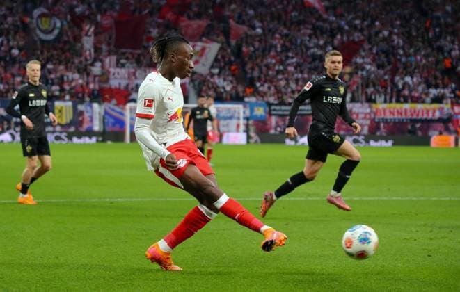 Germany Bundesliga 2025 26, 9 Matchday RB Leipzig vs VfB Stuttgart Red Bull Arena Stadion Leipzig Yan Diomande RB Leipzig, 49 Leipzig Copyright: xAymanxAlahmedx