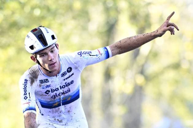 Belgian Thibau Nys celebrates after winning the men elite race of the Koppenbergcross, the first race (out of eight) of the X2O Badkamers trophy cyclocross competition, in Melden, Oudenaarde, on Saturday 01 November 2025. JASPERxJACOBS  x138624797x