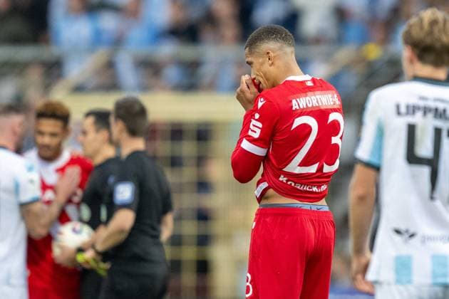 Nyamekye Awortwie Grant 23 FC Energie Cottbus disappointed, sad, about the 3 0, TSV 1860 Muenchen vs Energie Cottbus, 3 Liga, 13 Matchday, 01 11 2025 DFB regulations prohibit any use of photographs as image sequences and or quasi video Muenchen Bayern Germany Copyright: xkolbert-press UlrichxGamelx