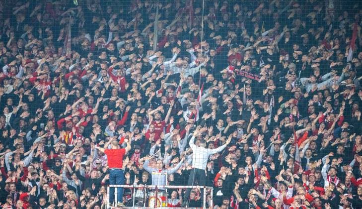 Soccer, Men, Season 2025 2026, 1 Bundesliga 9 Matchday , 1 FC Union Berlin SC Freiburg, Fans of 1 FC Union on the forest side, 01 11 2025, Copyright: xMatthiasxKochx
