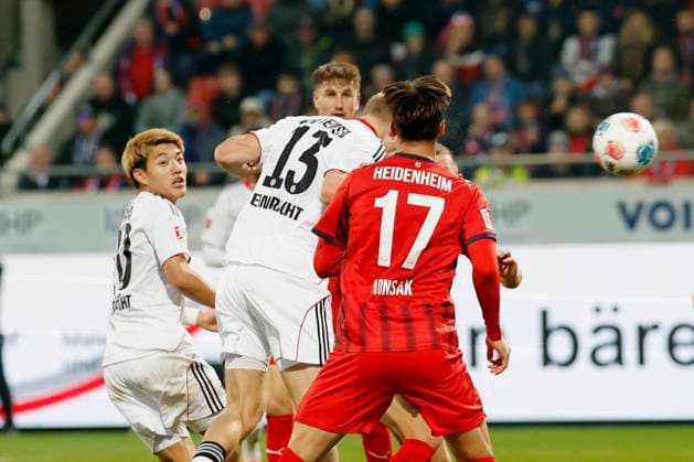 Rasmus Kristensen Eintracht Frankfurt, 13 , Goal scored, scores the goal to 1 1, celebrate the goal 01 11 2025, Football, Bundesliga, 1 FC Heidenheim Eintracht Frankfurt, GER, Heidenheim, Voith Arena, DFL REGULATIONS PROHIBIT ANY USE OF PHOTOGRAPHS AS IMAGE SEQUENCES AND OR QUASI VIDEO Copyright: HMBxMedia xHeikoxBecker