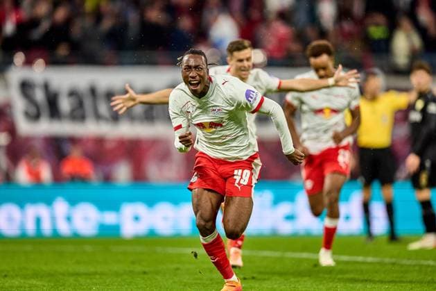 01 11 2025, Football, Men, Bundesliga, 2025 2026, RB Leipzig VfB Stuttgart Yan Diomande 49, RB Leipzig , Cheering after 2 0 Leipzig Red Bull Arena Saxony Germany