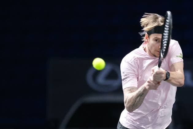 November 1, 2025, Nanterre, Hauts De Seine, France: ALEXANDER BUBLIK (KAZ) returns the ball to FELIX AUGER ALIASSIME (CAN)during the semi-final of Rolex Paris Masters 1000 tournament at La Defense Arena Stadium - Nanterre - France..Auger Aliassime won 7:6 6:4 Nanterre France - ZUMAp119 20251101_zaf_p119_010 Copyright: xPierrexSteveninx