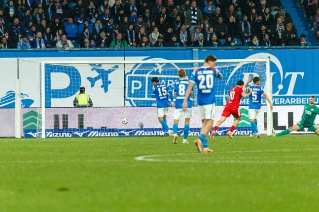 Not in the picture Jonas Arsweiler VERL scores here for 1 1 GER, FC Hansa Rostock vs SC Verl, Football, Men, 3 League, Matchday 13, Season 2025 2026, 01 11 2025 Rostock Ostseestadion Mecklenburg Vorpommern Germany