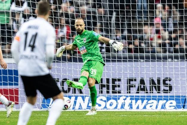 Football, Season 2025 2026, 3 Liga, Donaustadion Ulm, 13 Matchday, SSV Ulm 1846 Football VfB Stuttgart II, 01 11 2025 01 11 2025, Football, Season 2025 2026, 3 Liga, Donaustadion Ulm, 13 Matchday, SSV Ulm 1846 Football VfB Stuttgart II, 39 Christian Ortag SSV Ulm 1846 Football Photo Lucca Fundel Ulm Donaustadion Baden Württemberg Germany