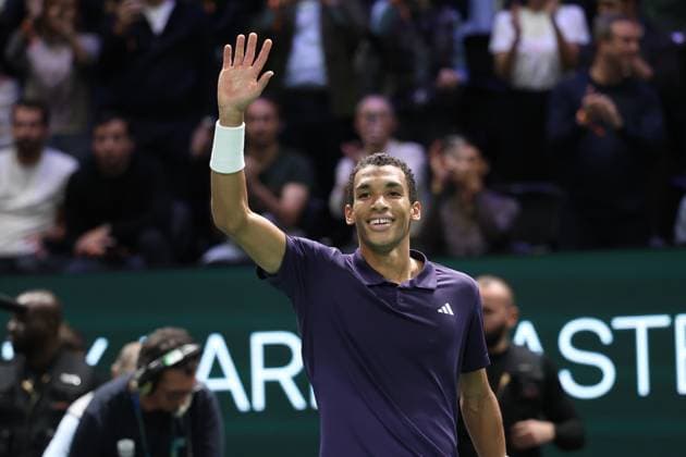 ROLEX PARIS MASTERS TENNIS 2025 Thierry Larret MAXPPP - Nanterre (92) 01 11 2025 Thierry Larret Maxppp. Tennis. Rolex Paris Masters. Paris La Defense, Nanterre (92). Du 25 octobre au 2 novembre 2025. Samedi 1er novembre 2025. Demi-Finale : Alexander BUBLIK (KAZ) vs Felix AUGER-ALIASSIME (CAN). Nanterre (92) PARIS LA DEFENSE ARENA ILE DE FRANCE FRANCE  Copyright: xMAXPPPxThierryxLarretx TLR202511019056 TLR202511019056