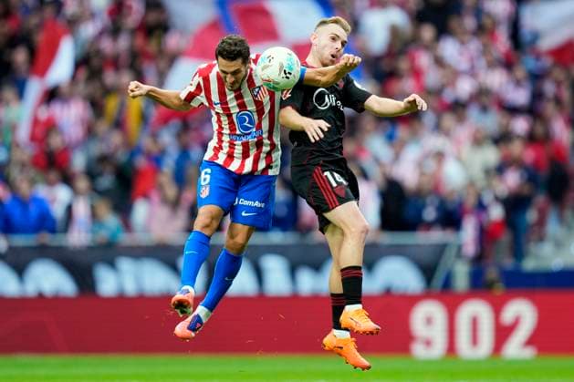 ESP: Atletico de Madrid-Sevilla FC . La Liga EA Sports. Date 11 Koke of Atletico de Madrid and Gerard Fernande, Peque of Sevilla FC during the La Liga EA Sports match between Atletico de Madrid and Sevilla FC played at Riyadh Metropolitano Stadium on November 01, 2025 in Madrid, Spain. kpng Copyright: xCesarxCebollax xPRESSINx PS_251101_ATM_SEV_021