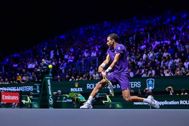 TENNIS : Rolex Paris Masters - Paris - 01 11 2025 Felix Auger Aliassime ( Canada ) during the Rolex Paris Masters at Paris La Defense Arena on November 01, 2025 in Nanterre, France. (Photo by Federico Pestellini PSNewz ) ParisFrance  Copyright: xFedericoxPestellinix