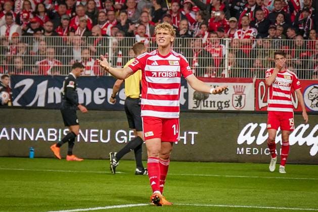Germany Soccer Bundesliga 2025 26, 9 Matchday 1 FC Union Berlin vs SC Freiburg An der Alten Försterei Berlin Leopold Querfeld 1 FC Union Berlin, 14 Berlin Germany Copyright: xJOERANxSTEINSIEKx