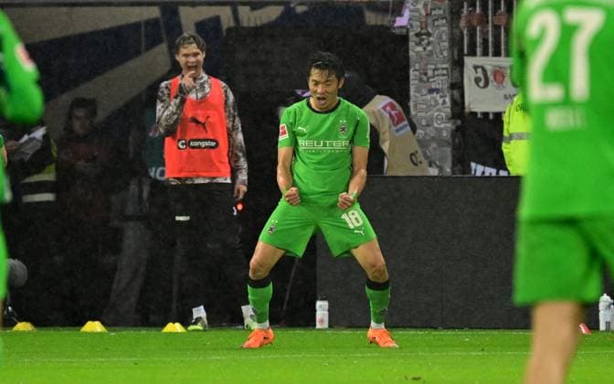 Soccer I Men I 1 Bundesliga l FC St Pauli Borussia Moenchengladbach I 09 Matchday I Season 2025 2026 I St Pauli I 01 11 2025 I Bor Moenchengladbach Goal celebration for 3 0 Goalscorer is Sportplatz Millerntor Stadion, St Pauli Hamburg Germany