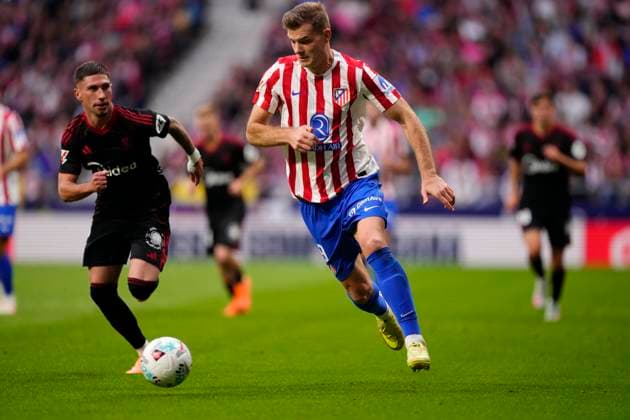 Atletico de Madrid v Sevilla FC - LaLiga EA Sports Alexander Sorloth centre-forward of Atletico de Madrid and Norway in action during the La Liga EA Sports match between Atletico de Madrid and Sevilla FC at Riyadh Air Metropolitano on November 1, 2025 in Madrid, Spain. Madrid Spain  Copyright: xJosexBretonx originalFilename:bretonhernandez-atletico251101_npnSZ.jpg