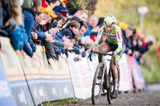 Italian Sara Casasola pictured in action during the women elite race of the Koppenbergcross, the first race (out of eight) of the X2O Badkamers trophy cyclocross competition, in Melden, Oudenaarde, on Saturday 01 November 2025. JASPERxJACOBS  x138629867x