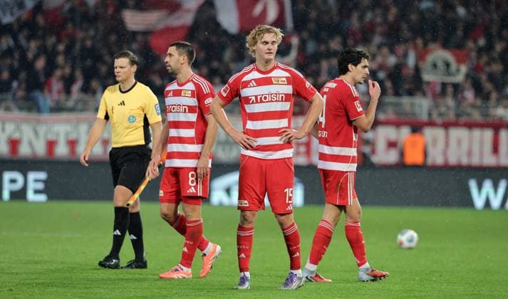 Rani Khedira, Tom Rothe, Diogo Leite disappointed after the end of the match Disappointment Sport Football Soccer Bundesliga Men DFL 9 Matchday Season 2025 2026 01 11 2025 1 FC Union Berlin FCU vs SC Freiburg SCF DFL regulations prohibit any use of photographs as image sequences and or quasi video