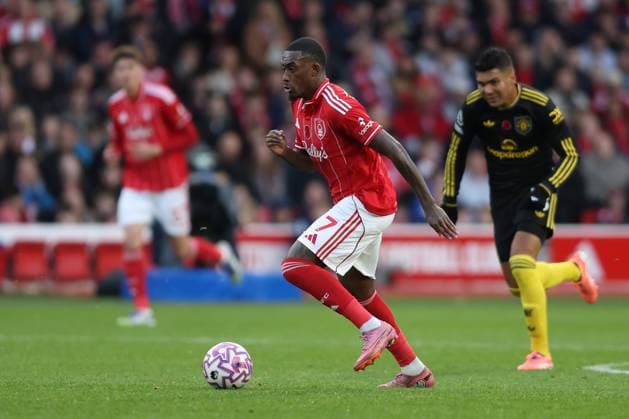 Nottingham Forest v Manchester United, ManU Premier League Callum Hudson-Odoi of Nottingham Forest against Casemiro of Manchester United during the Premier League match at the City Ground, Nottingham UK Newspapers OUT Copyright: xRyanxJenkinsonx FIL-22438-0037