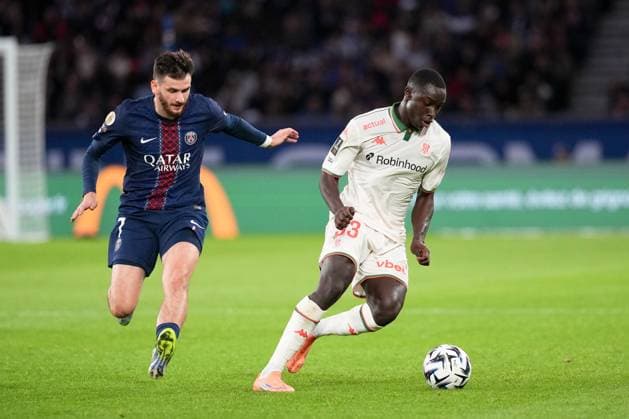 Paris Saint-Germain FC v OGC Nice - Ligue 1 McDonald s 2025 2026 33 Antoine MENDY (ogcn) during the Ligue 1 McDonald s match between Paris Saint-Germain FC and OGC Nice at Parc des Princes on November 1, 2025 in Paris, France. Paris France  Copyright: xFEPx 776348189