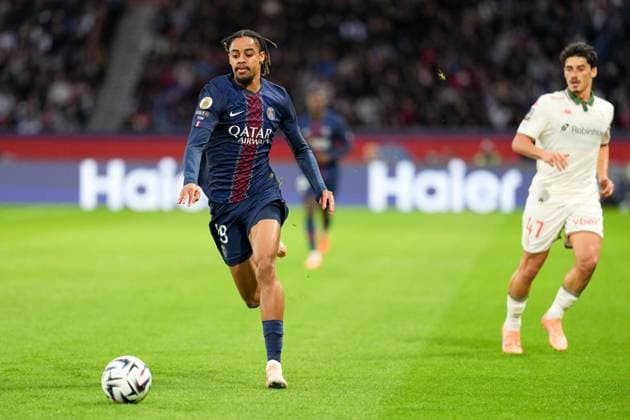 Paris Saint-Germain FC v OGC Nice - Ligue 1 McDonald s 2025 2026 29 Bradley BARCOLA (psg) during the Ligue 1 McDonald s match between Paris Saint-Germain FC and OGC Nice at Parc des Princes on November 1, 2025 in Paris, France. Paris France  Copyright: xFEPx 776348189